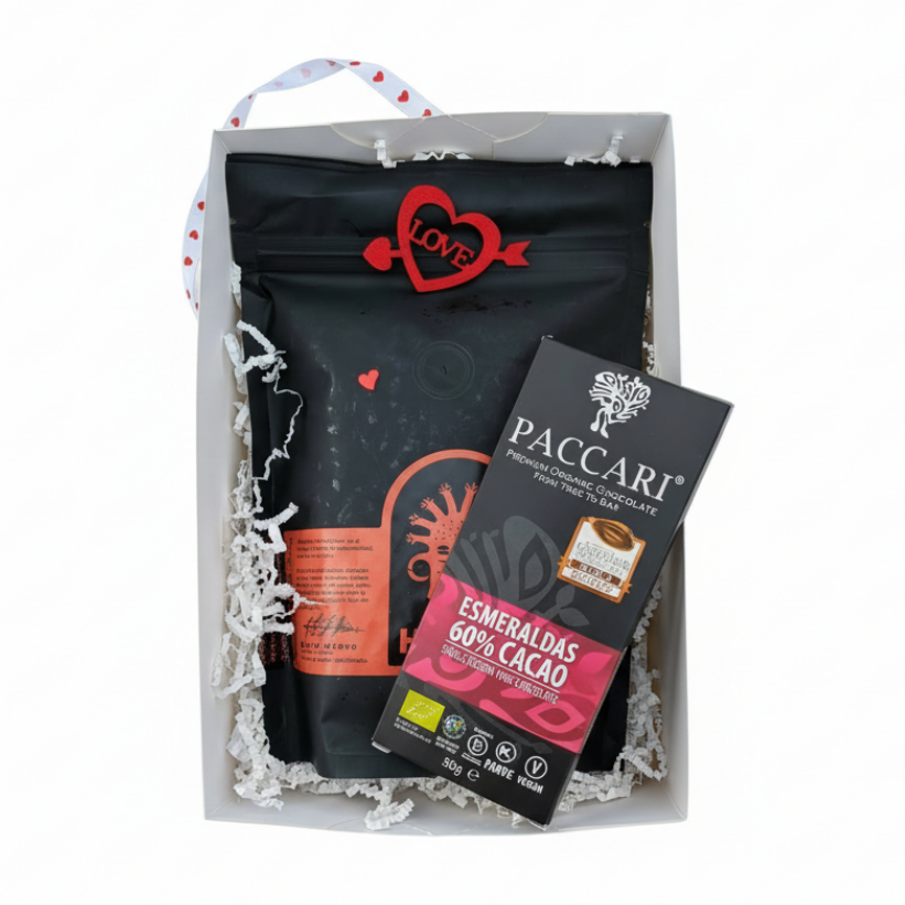 Huma Specialty Coffee and Pacari Organic Chocolate Valentine´s Day Special Gift Box, Open