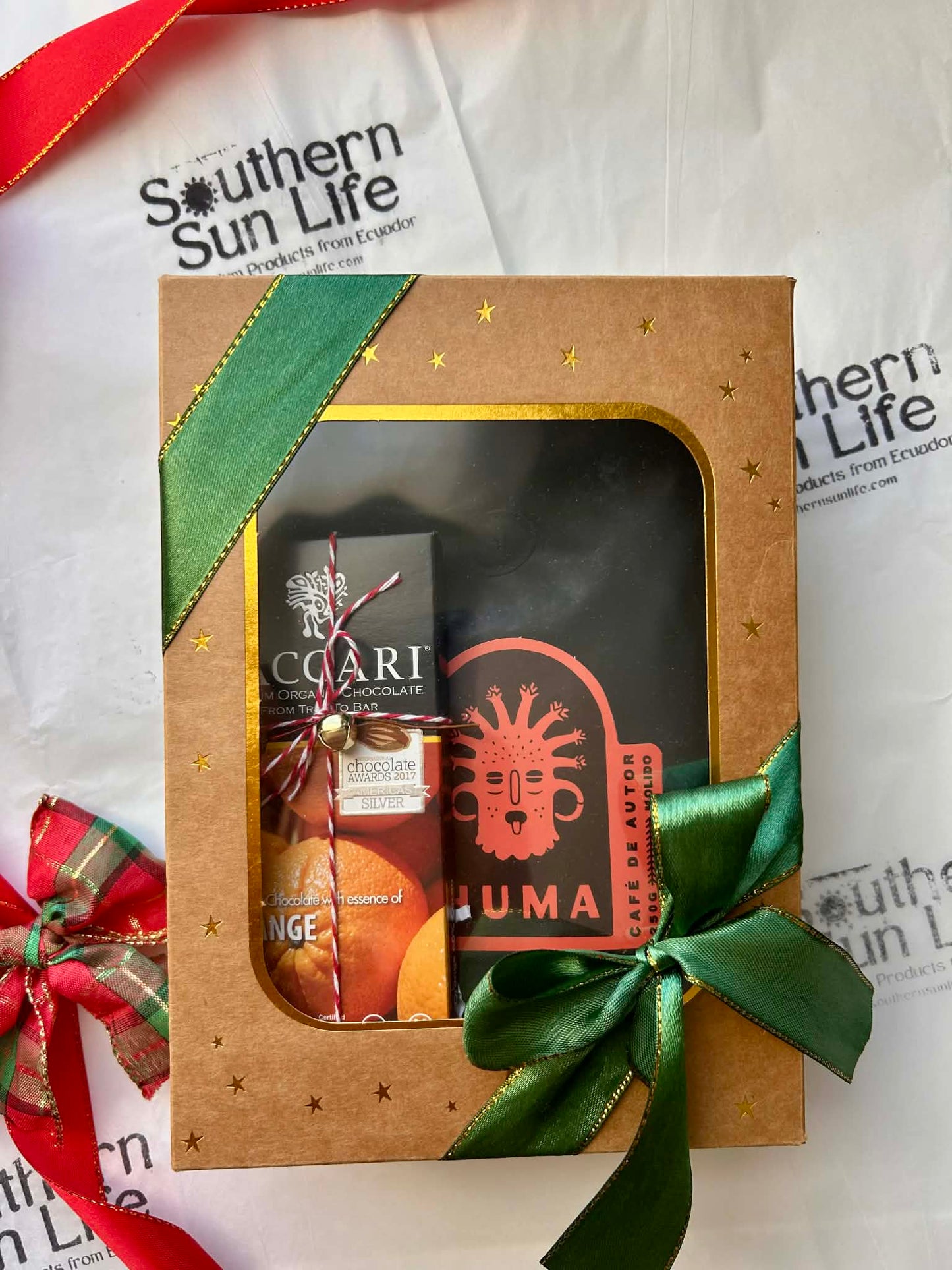 Huma Specialty Coffee and Pacari Organic Chocolate Christmas Special Gift Box, Closed